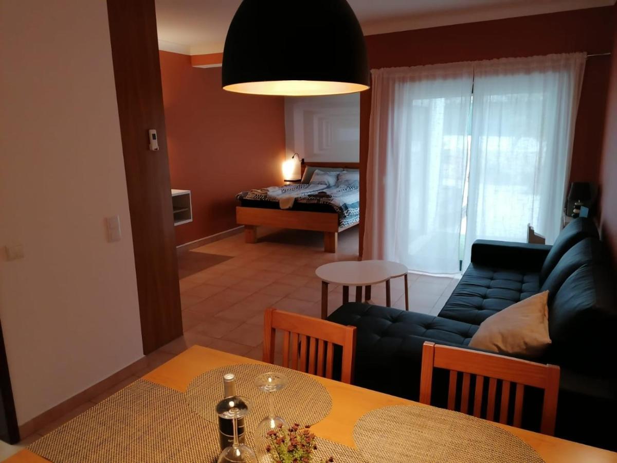 Apartamento Nora Lagos Bagian luar foto